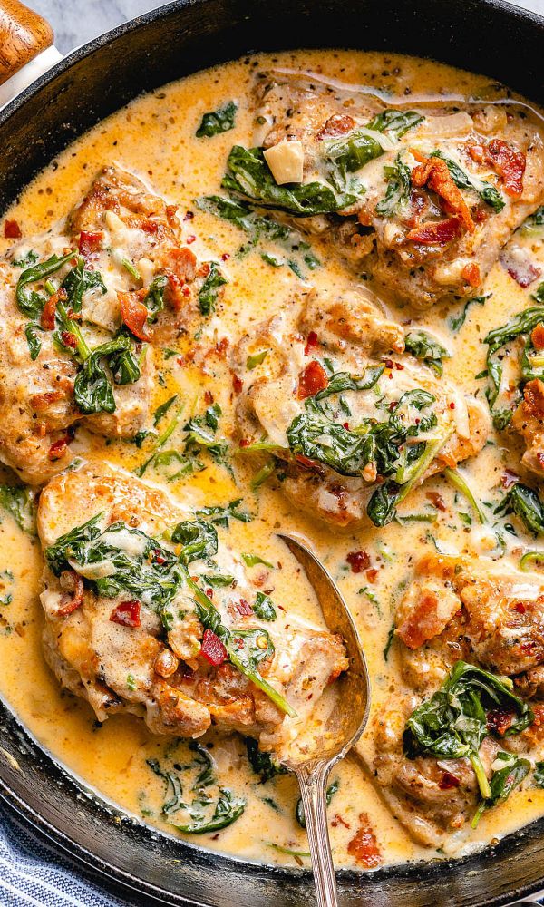 Creamy Garlic Chicken with Spinach and Bacon