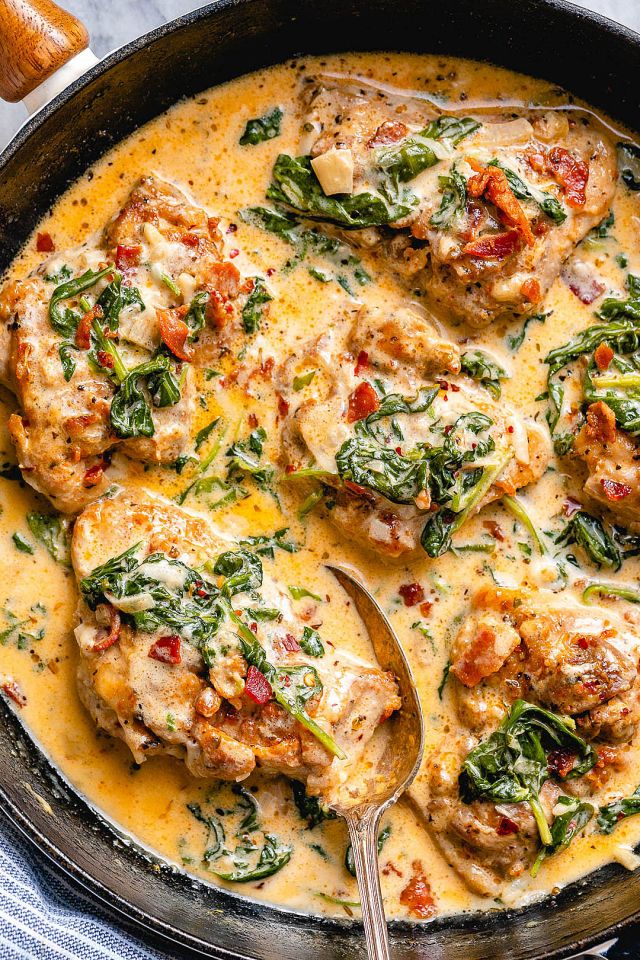 Creamy Garlic Chicken with Spinach and Bacon