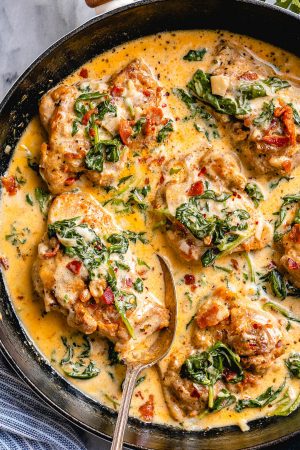 Creamy Garlic Chicken with Spinach and Bacon