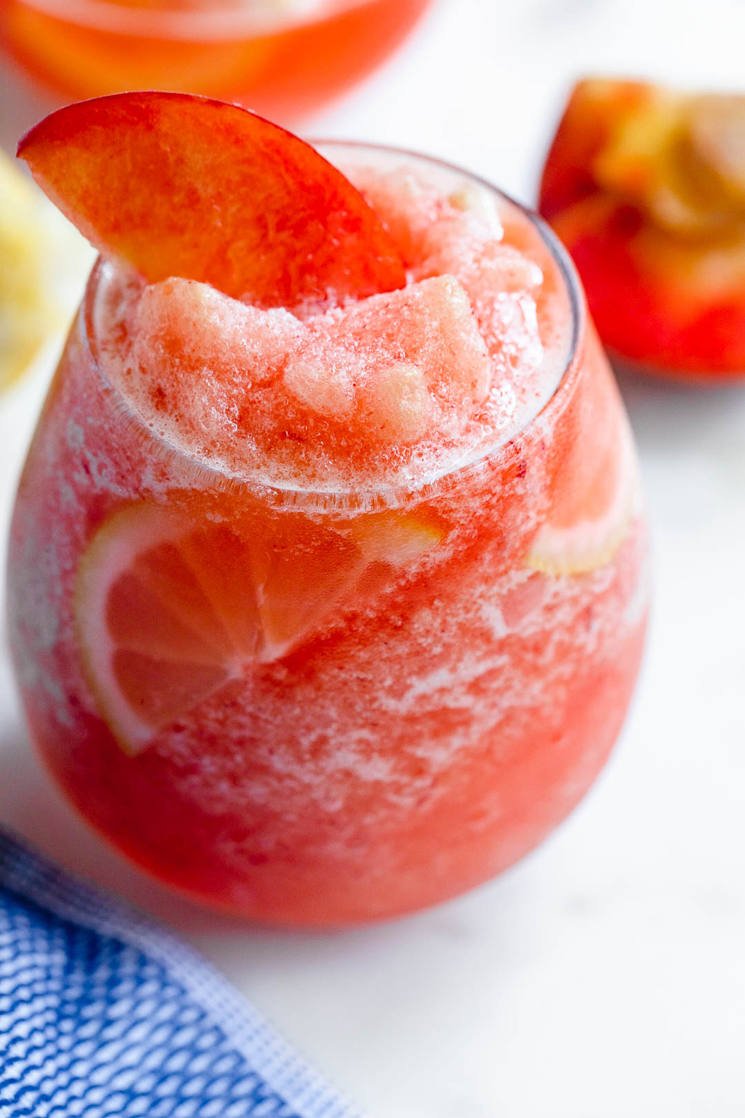 Frosted Peach Lemonade Recipe — Eatwell101