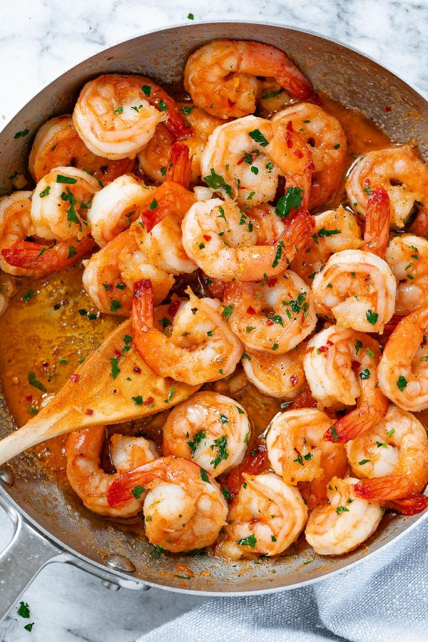 Garlic Butter Shrimp in 10 Minutes - #recipe by #eatwell101 - https://www.eatwell101.com/garlic-butter-shrimp-recipe