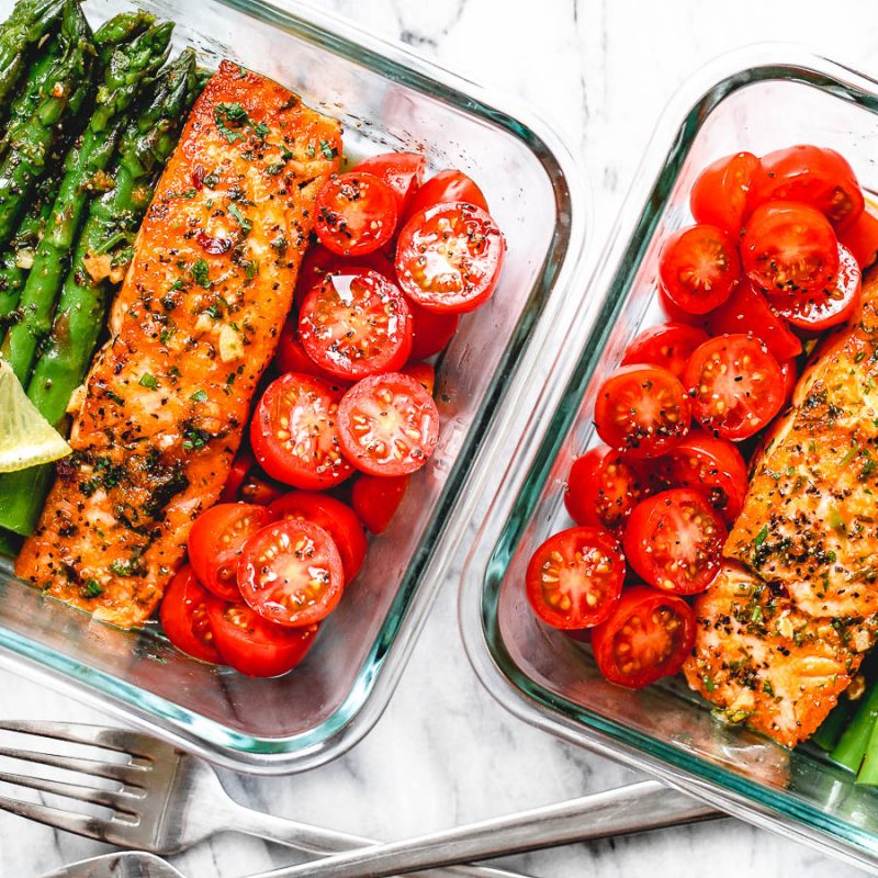 Meal-Prep Garlic Butter Salmon with Asparagus Recipe – Meal Prep Salmon ...