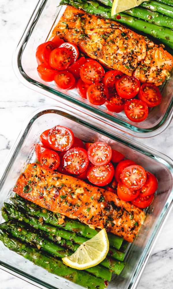 Meal-Prep Salmon and Asparagus in  (15-Minute )