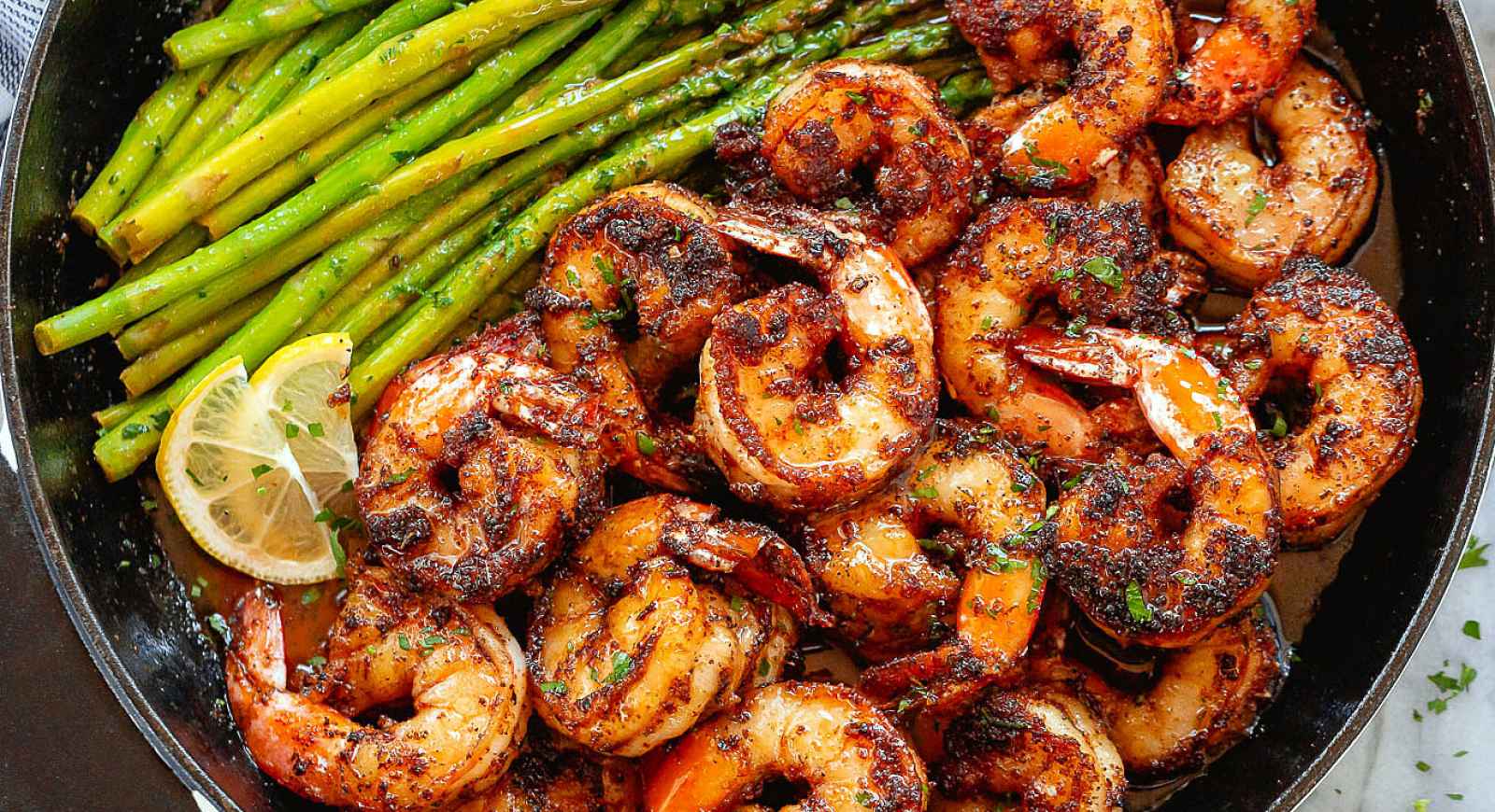Blackened Shrimp Recipe With Asparagus In 20 Minute Blackened Shrimp Recipe Eatwell101