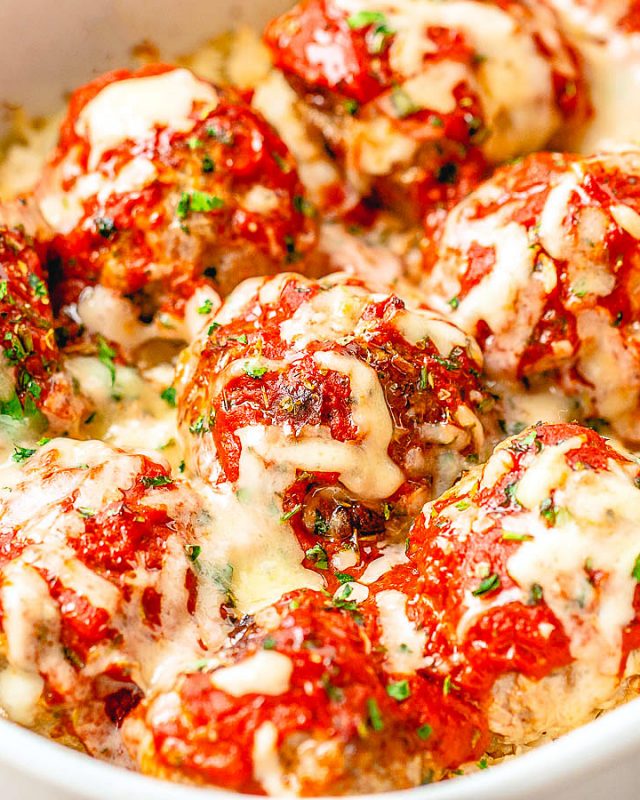 Cheesy Cauliflower Meatball Casserole - #recipe by #eatwell101 - https://www.eatwell101.com/cheesy-cauliflower-meatball-casserole-recipe