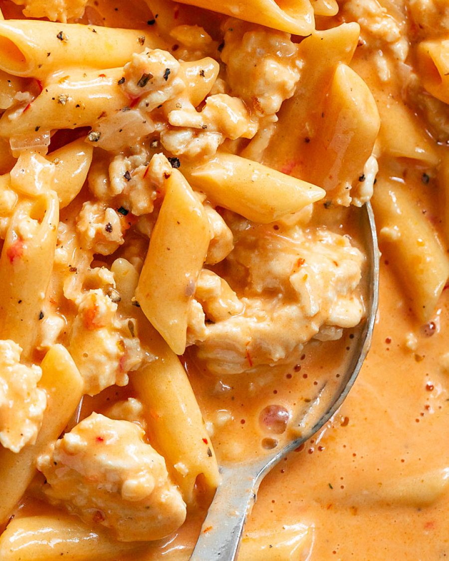 Creamy Chicken Pasta - #recipe by #eatwell101 - https://www.eatwell101.com/creamy-chicken-pasta-recipe