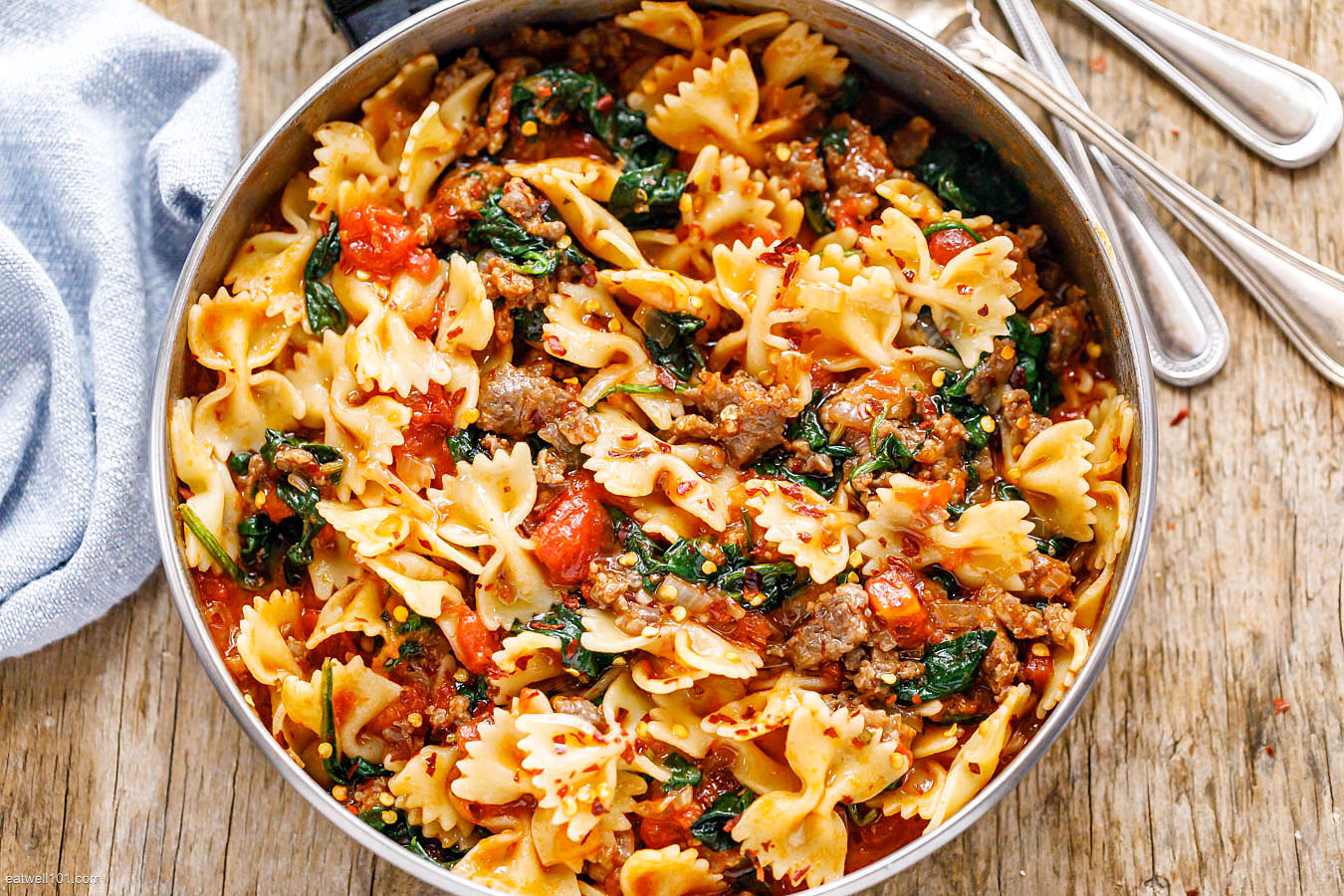 Tomato Spinach Sausage Pasta Recipe