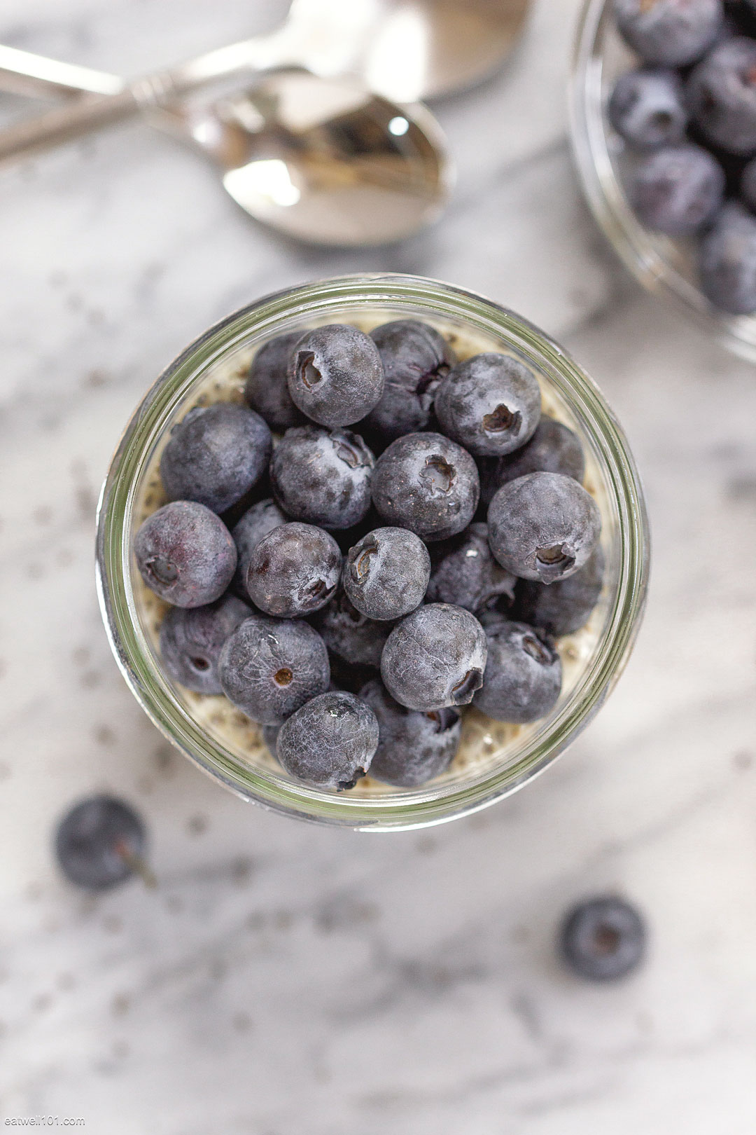 almond blueberry chia seed pudding
