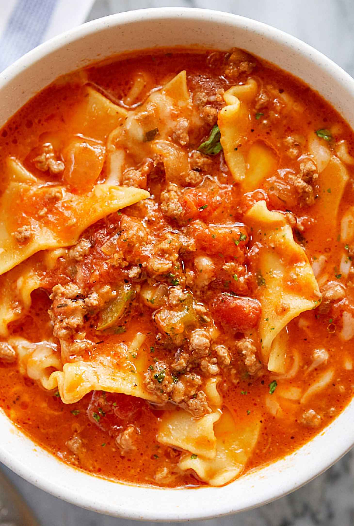 5-Minute Instant Pot Beef Lasagna Soup - #recipe by #eatwell101 - https://www.eatwell101.com/instant-pot-lasagna-soup-recipe