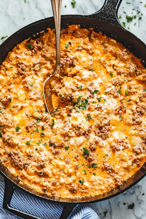 Creamy Ground Beef and Cauliflower Rice Casserole - #recipe by #eatwell101 - https://www.eatwell101.com/ground-beef-cauliflower-casserole-recipe