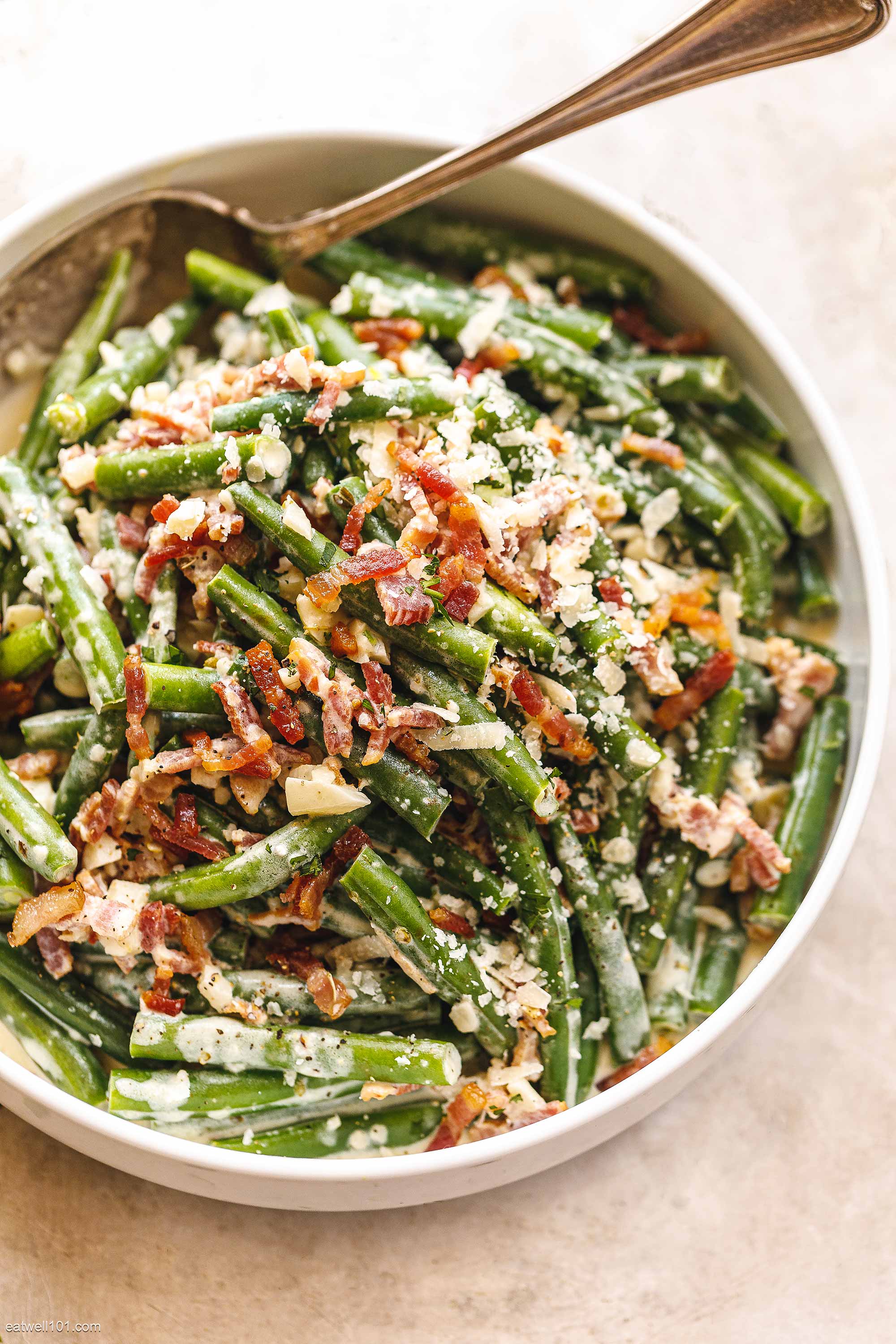 Creamy Parmesan Green Beans Casserole with Bacon 2