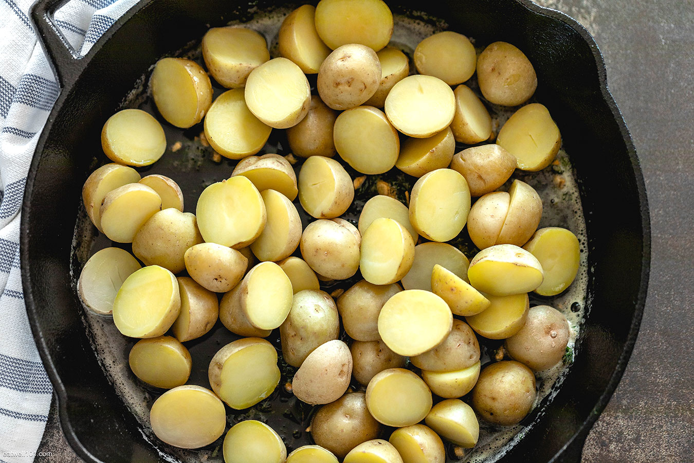 Garlic Browned Butter Baby Potatoes Recipe – How to cook Baby Potatoes