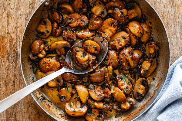 Garlic Butter Mushrooms Skillet