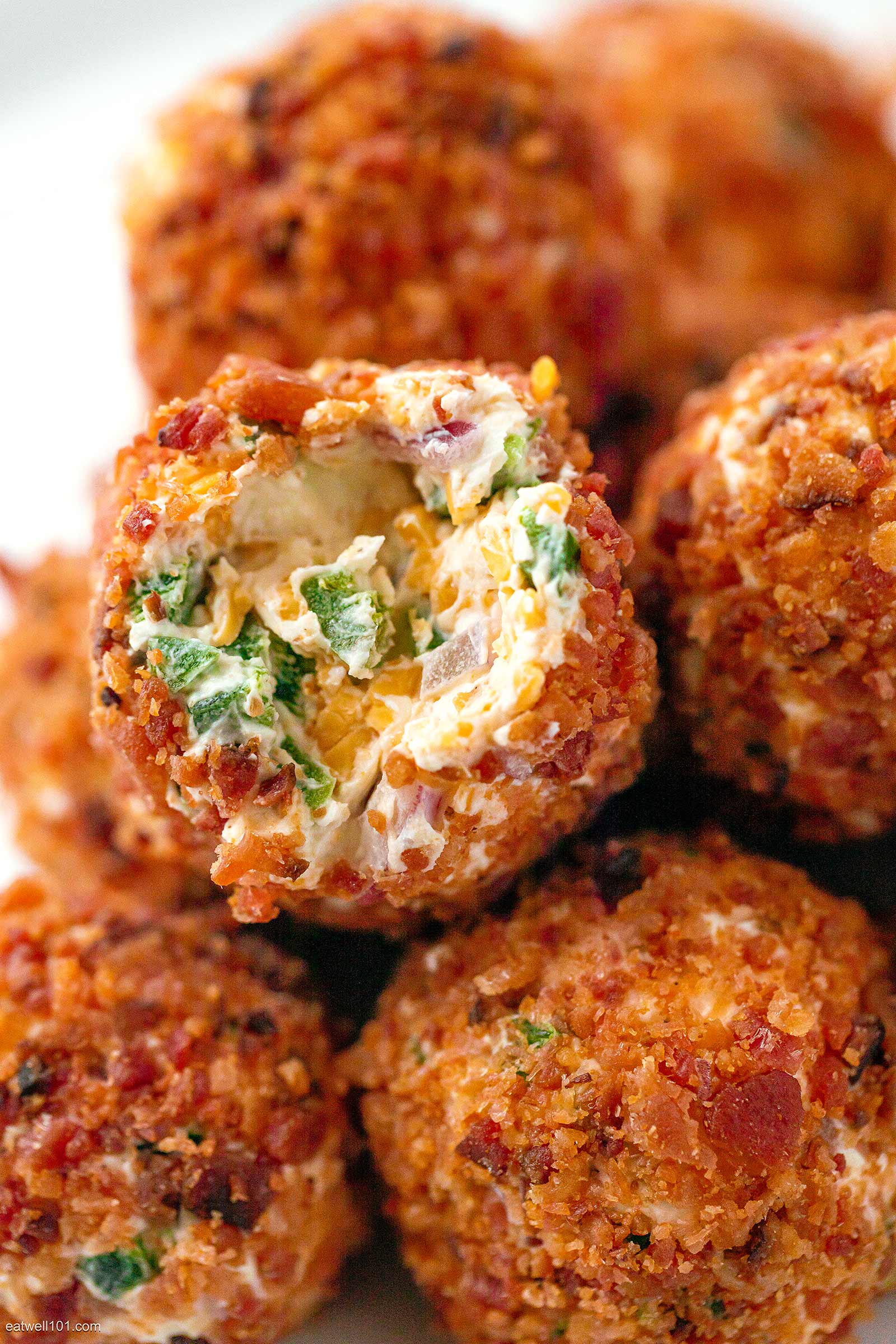Bacon Jalapeño Popper Cheese Balls Recipe — Eatwell101