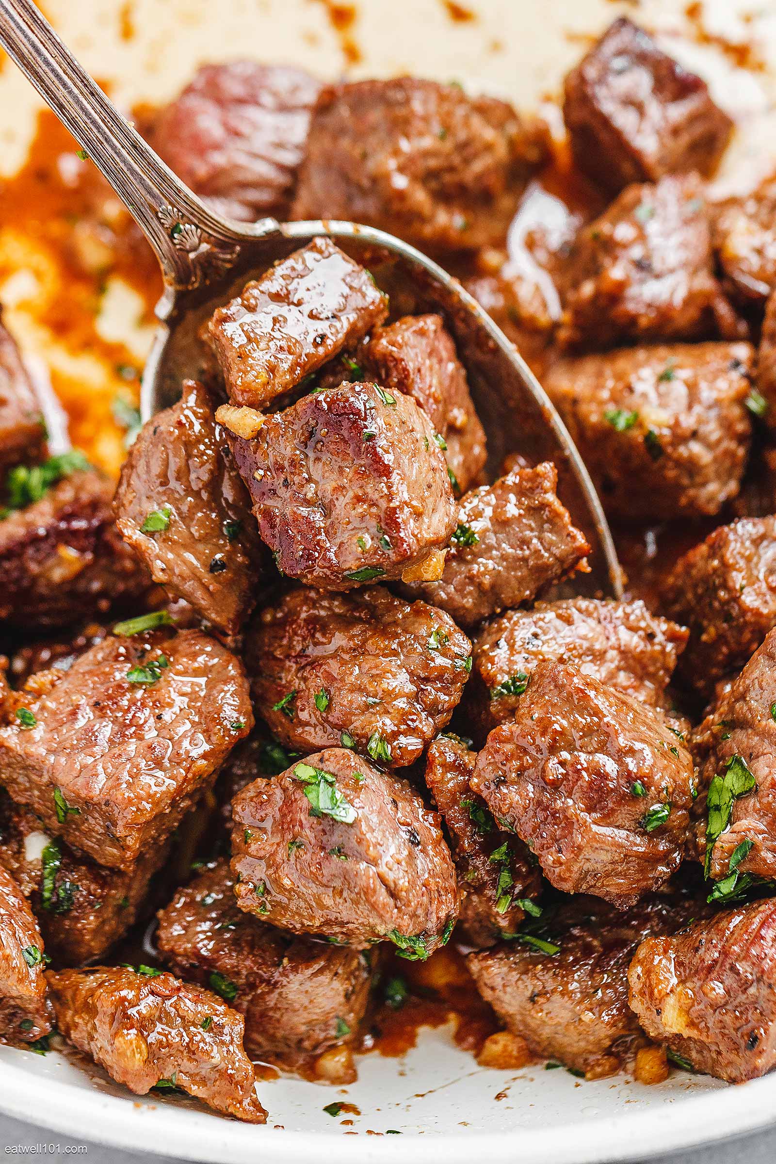 Garlic Butter Steak Bites + VIDEO - Fit Slow Cooker Queen