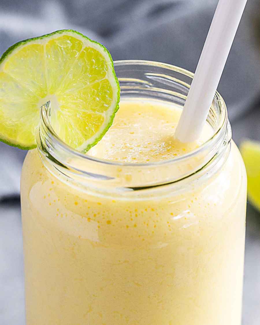 Mango Pineapple Coconut Milk Smoothie {Dairy Free} - #recipe by #eatwell101 - https://www.eatwell101.com/mango-pineapple-coconut-milk-smoothie-recipe