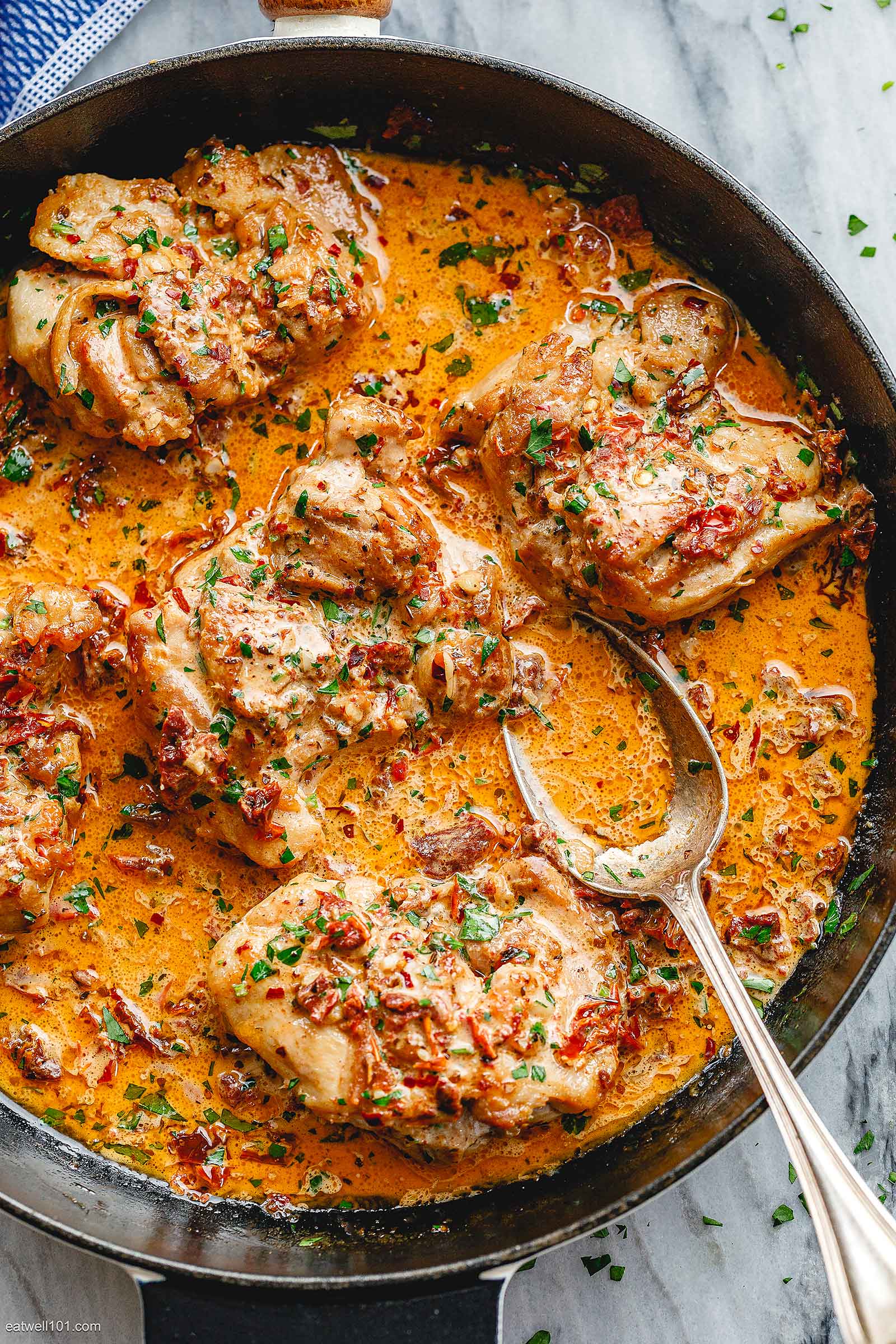 Skillet Chicken Thighs Recipe in Sundried Tomato Parmesan Cream Sauce ...