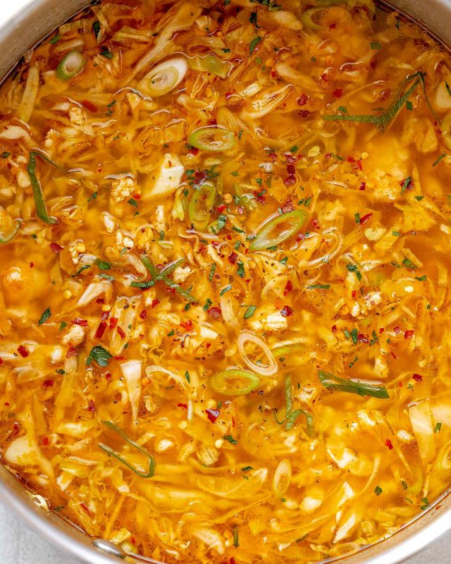 Turkey Cabbage Egg Roll Soup - #recipe by #eatwell101 - https://www.eatwell101.com/turkey-egg-roll-soup-recipe