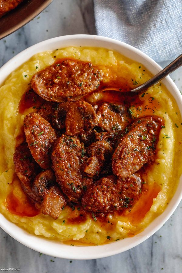 Cajun Sausage Mushrooms with Spaghetti Squash Mash - #recipe by #eatwell101 - https://www.eatwell101.com/cajun-sausage-mushrooms-spaghetti-squash-mash-recipe