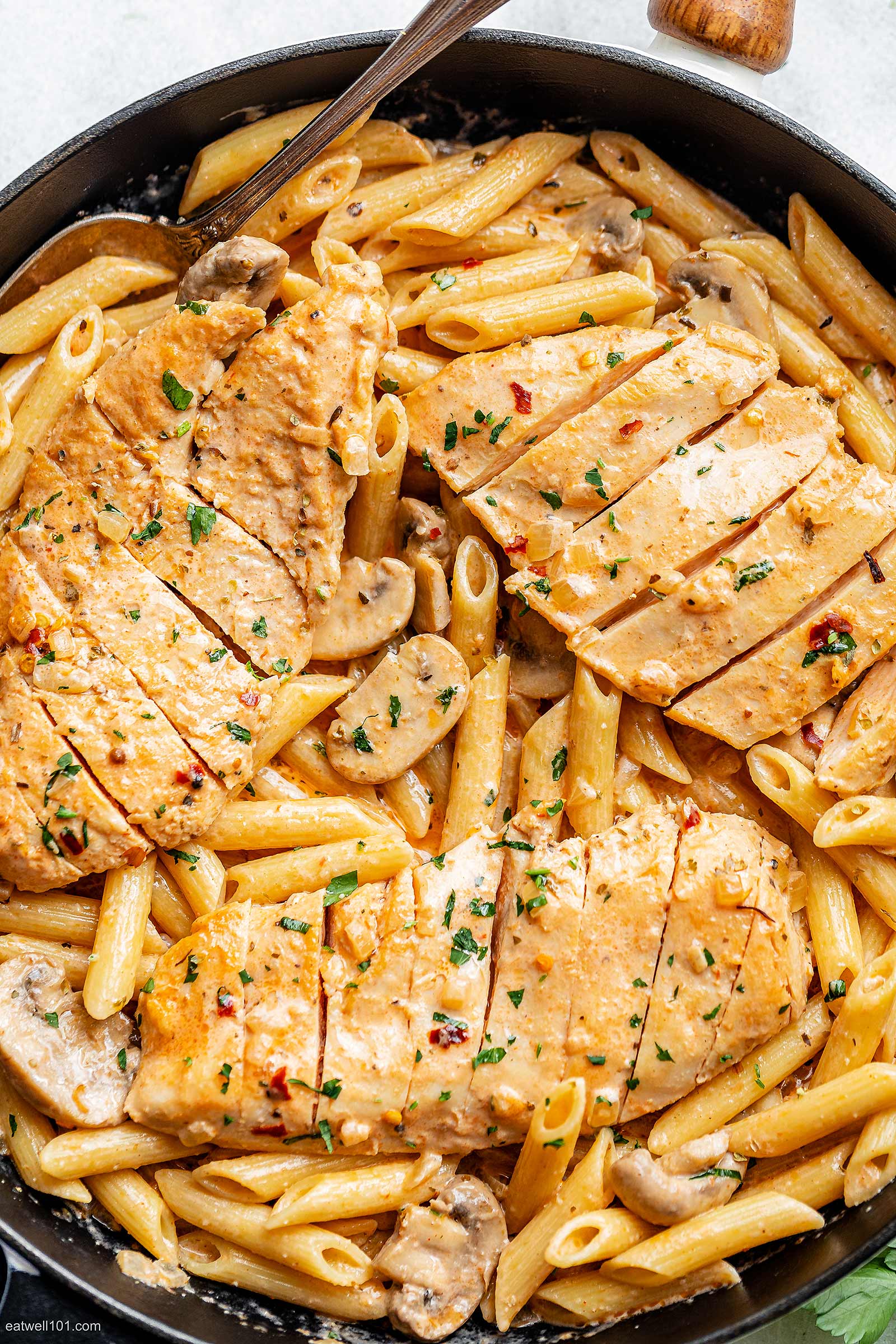 Creamy Chicken Pasta Recipe – Chicken Pasta Recipe — Eatwell101