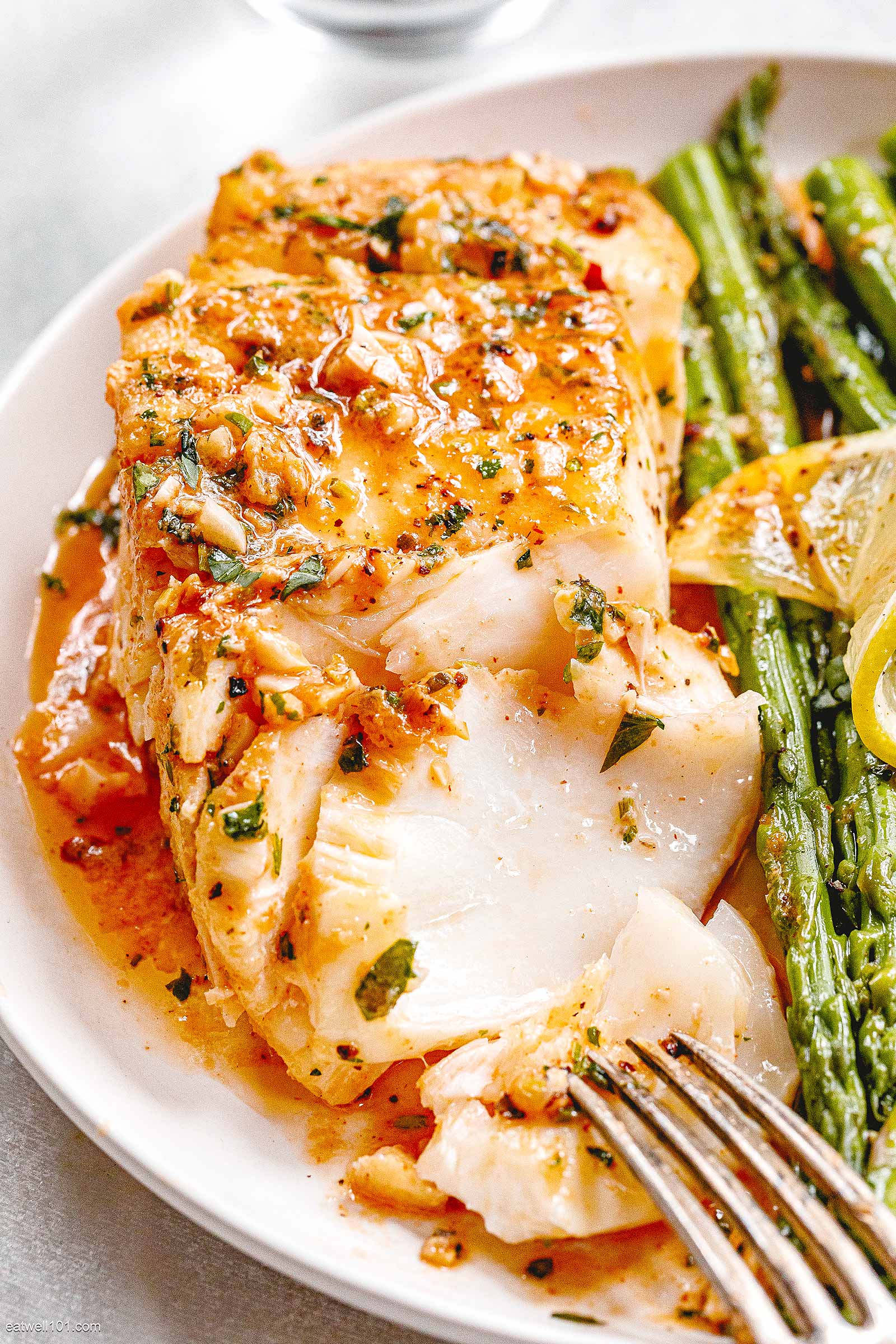 Garlic Butter Cod with Lemon Asparagus Recipe – Healthy Fish Recipe