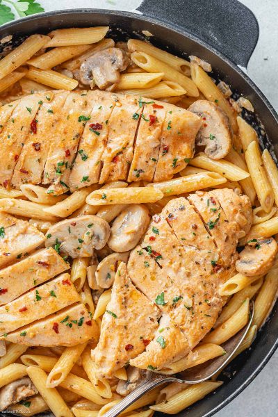 Creamy Chicken Mushroom Pasta Recipe – Chicken Pasta Recipe — Eatwell101