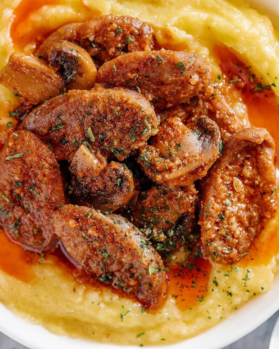 Cajun Sausage Mushrooms with Spaghetti Squash Mash - #recipe by #eatwell101 - https://www.eatwell101.com/cajun-sausage-mushrooms-spaghetti-squash-mash-recipe