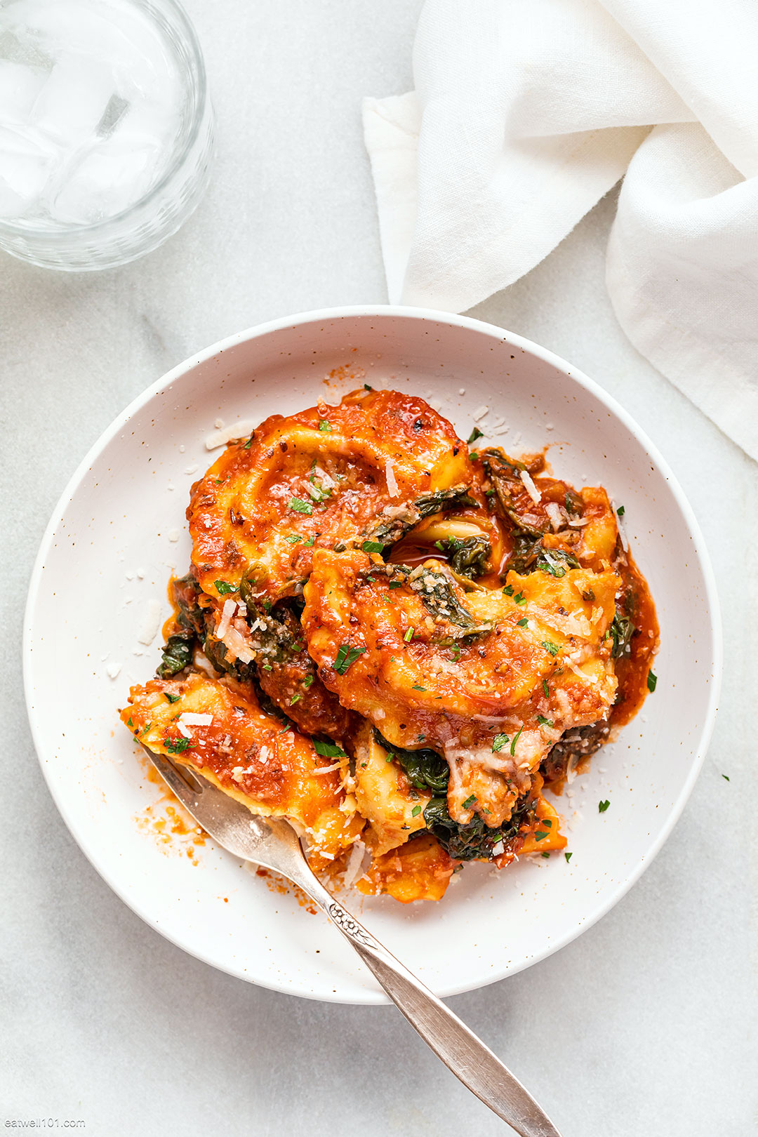 Easy Tomato Spinach Ravioli Bake Recipe – Baked Ravioli Recipe — Eatwell101