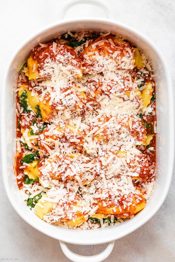 Easy Tomato Spinach Ravioli Bake