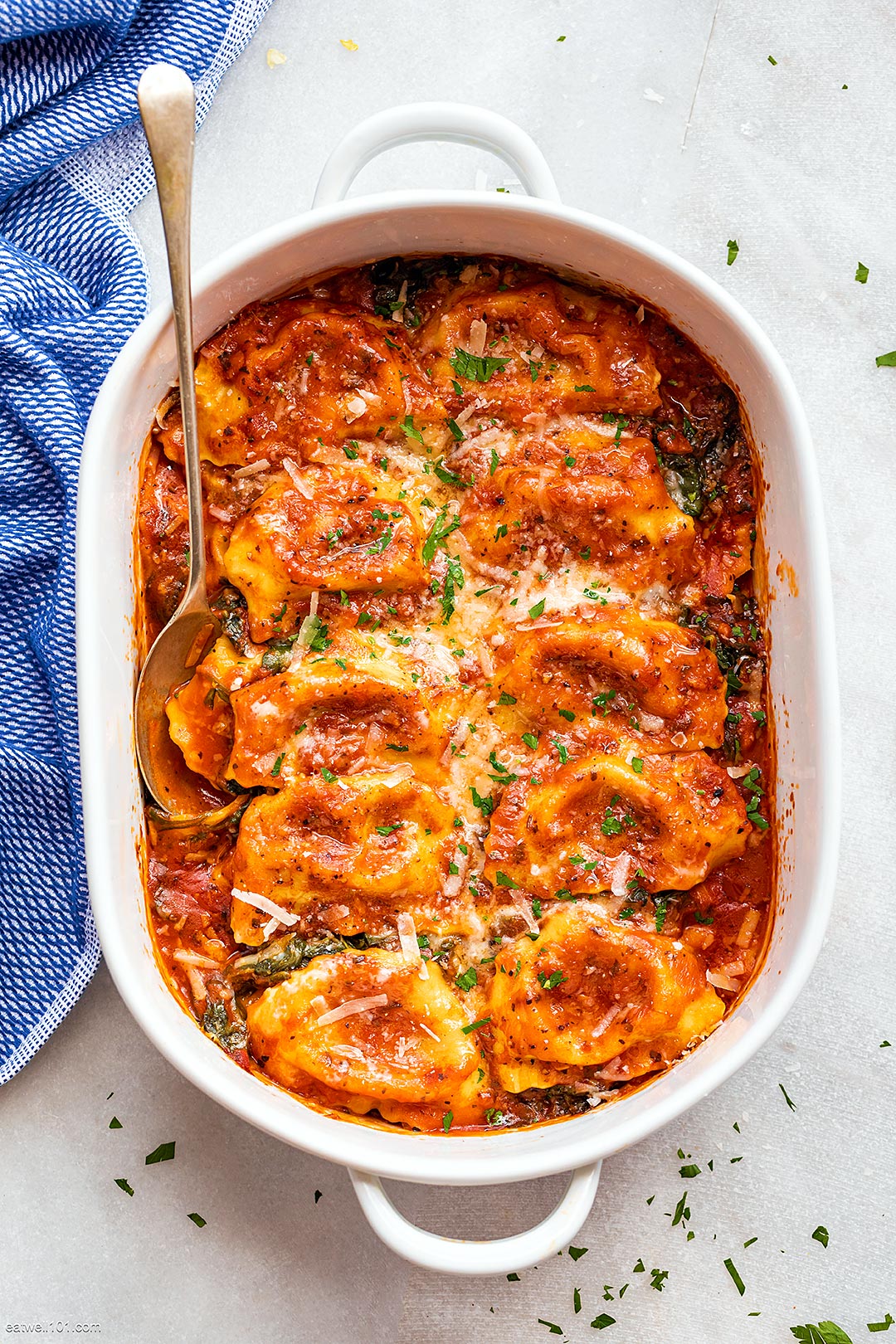 Easy Tomato Spinach Ravioli Bake Recipe – Baked Ravioli Recipe — Eatwell101