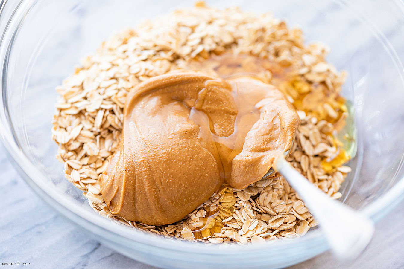 Peanut Butter Chocolate Oatmeal Bars
