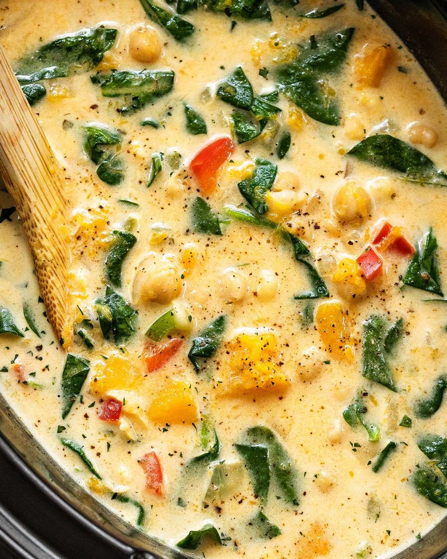 Crockpot Chickpea Butternut Soup - #recipe by #eatwell101 - https://www.eatwell101.com/crockpot-chickpea-butternut-soup-recipe