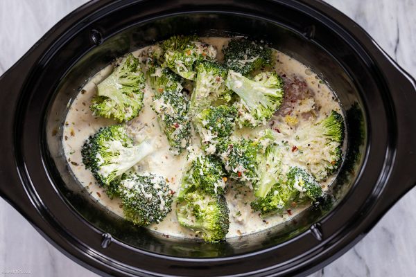 Slow Cooker Chicken Alfredo with Broccoli