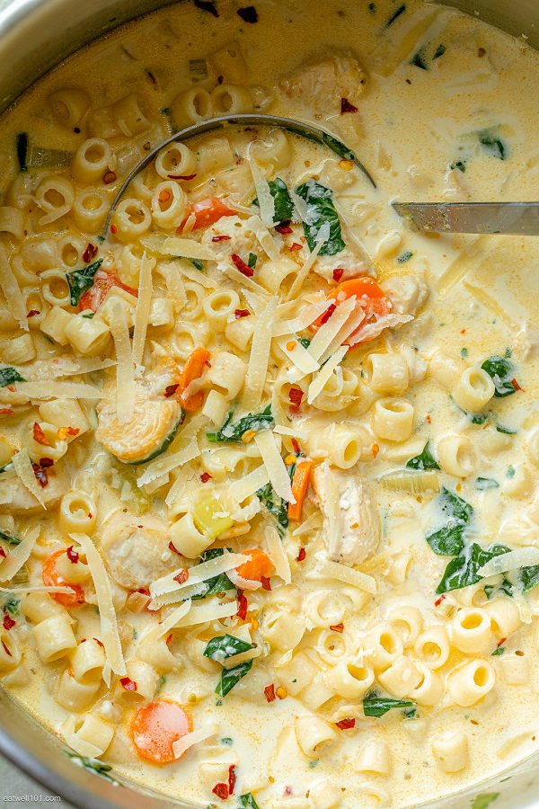 Creamy Chicken Soup with Pasta and Spinach