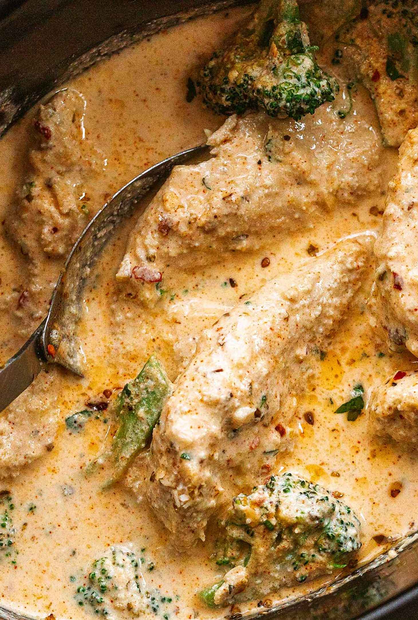 11 Keto Slow Cooker Recipes - #recipe by #eatwell101 - https://www.eatwell101.com/keto-slow-cooker-recipes