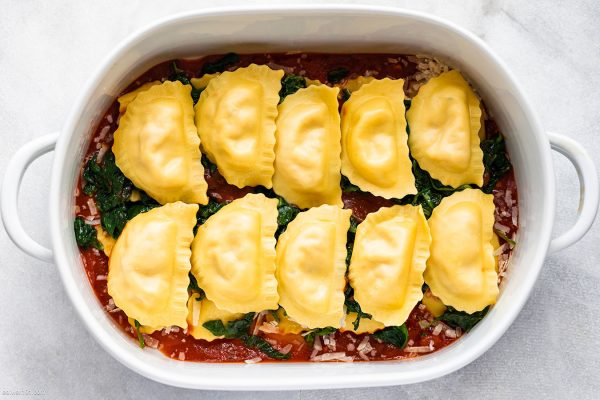 Easy Tomato Spinach Ravioli Bake
