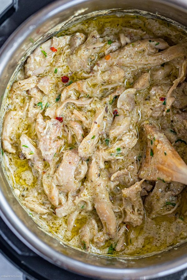 Instant Pot Green Chile Chicken - #recipe by #eatwell101 - https://www.eatwell101.com/instant-pot-keto-green-chile-chicken-recipe