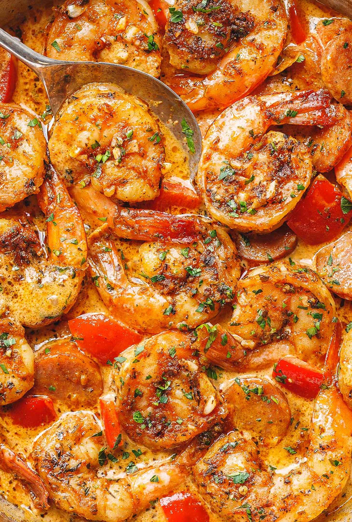 Creamy Cajun Shrimp with Sausage - #recipe by #eatwell101 - https://www.eatwell101.com/cajun-shrimp-sausage-recipe