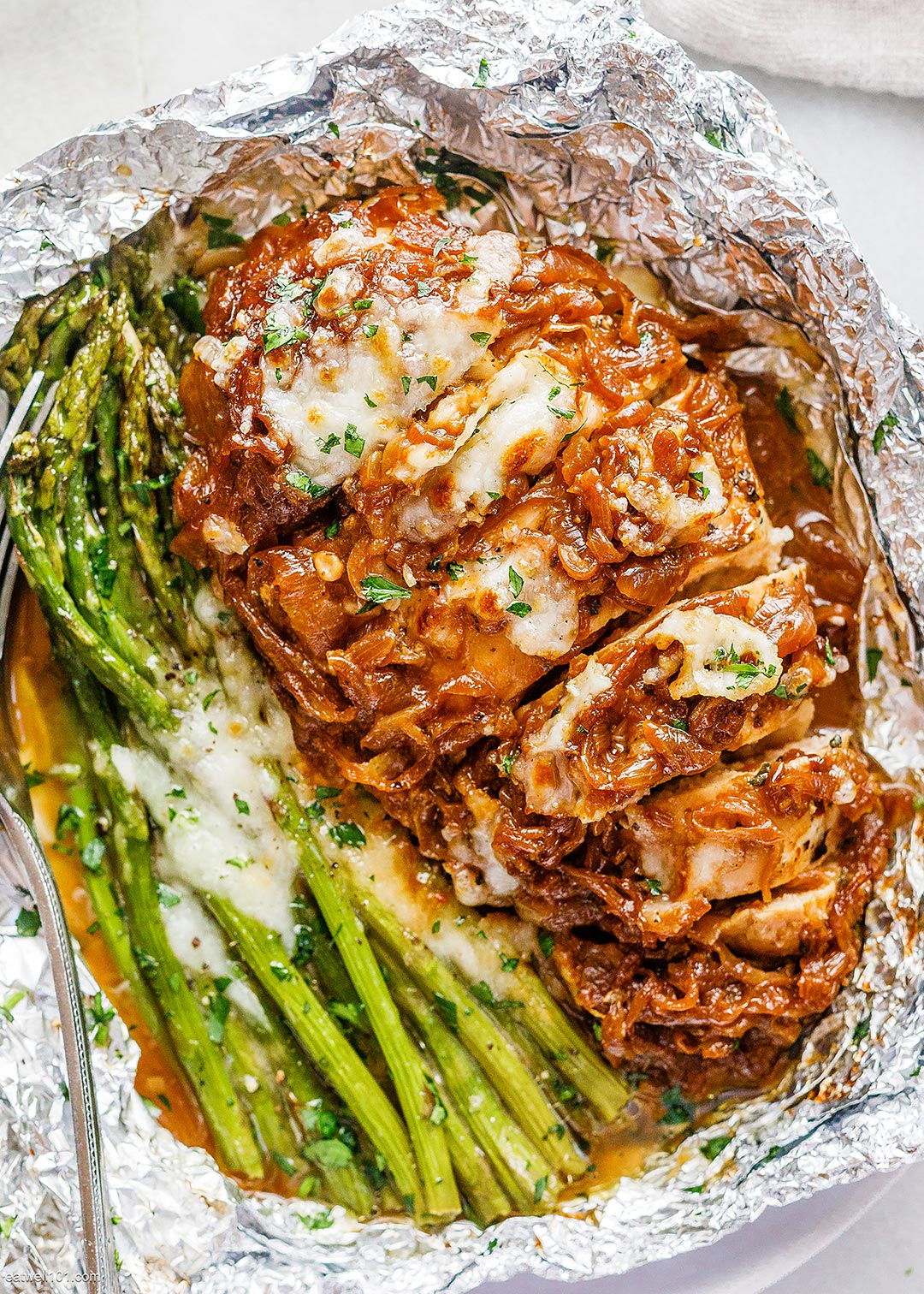 French Onion Chicken and Asparagus Foil Packets 1