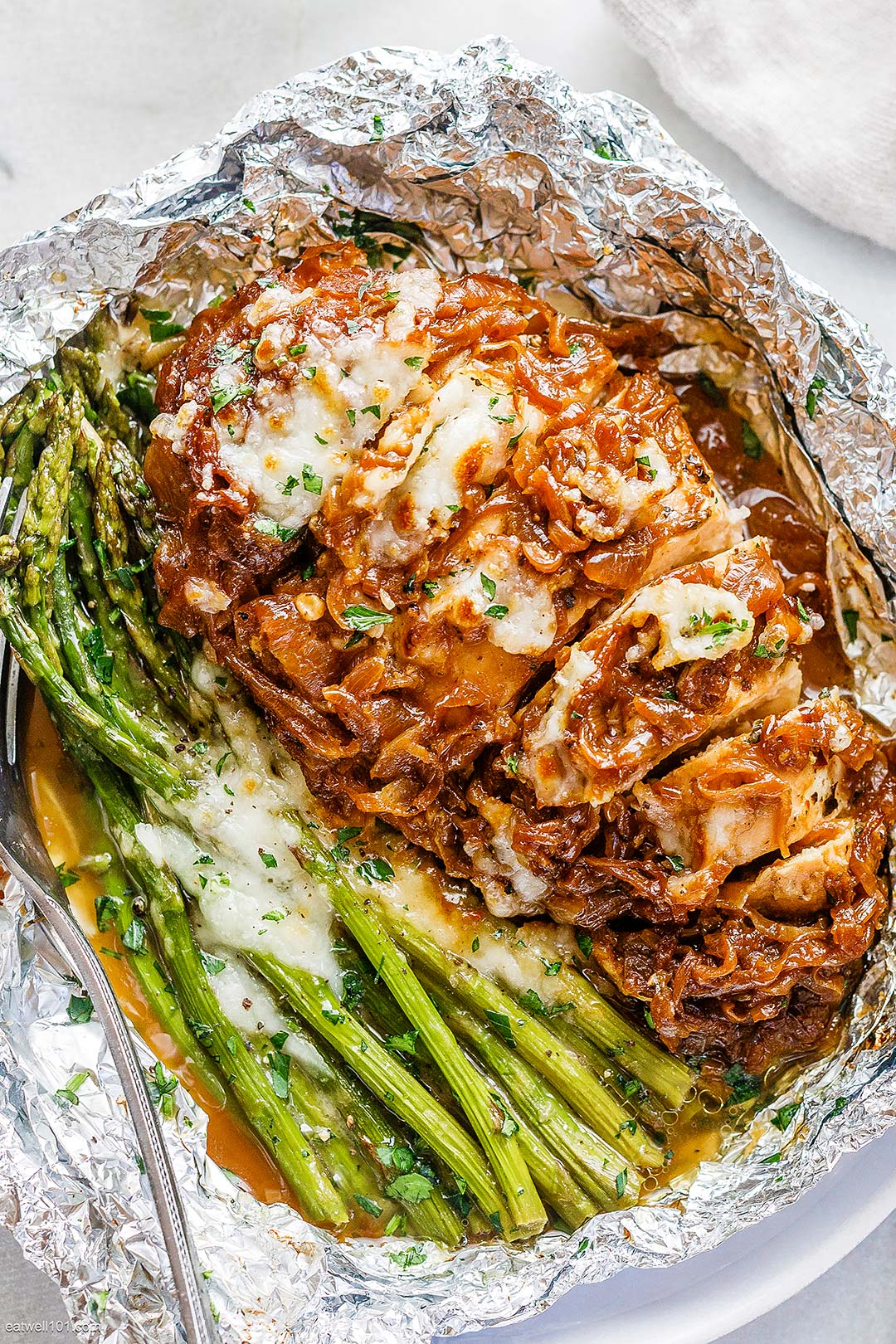 French Onion Chicken and Asparagus Foil Packets Recipe 3