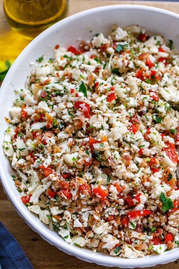 Bacon Cauliflower Salad - #recipe by #eatwell101 - https://www.eatwell101.com/bacon-cauliflower-salad-recipe