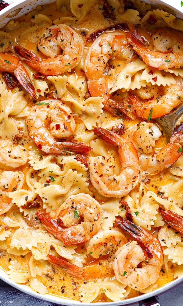 Creamy Garlic Shrimp Pasta Recipe