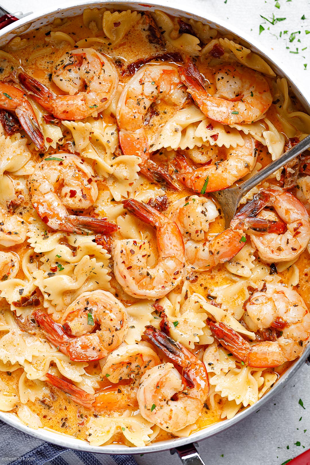 Creamy Garlic Shrimp Pasta