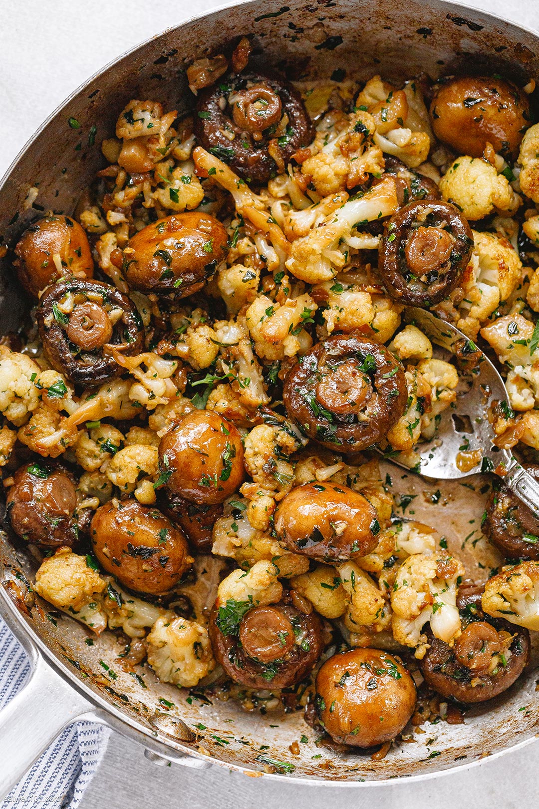 Garlic Butter Mushrooms Cauliflower Skillet 1