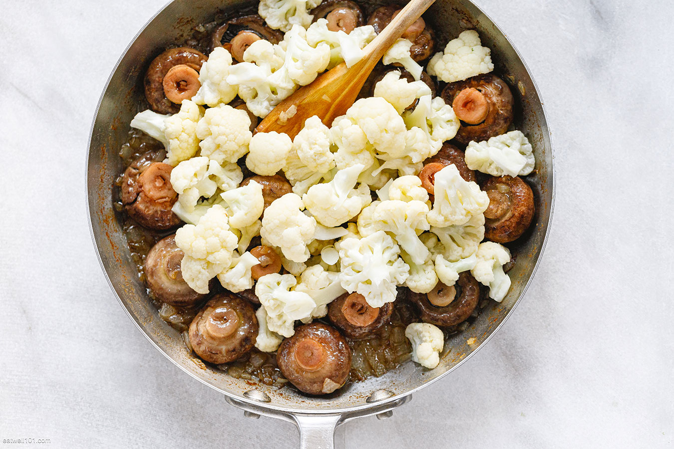 Garlic Butter Mushrooms Cauliflower Skillet 4