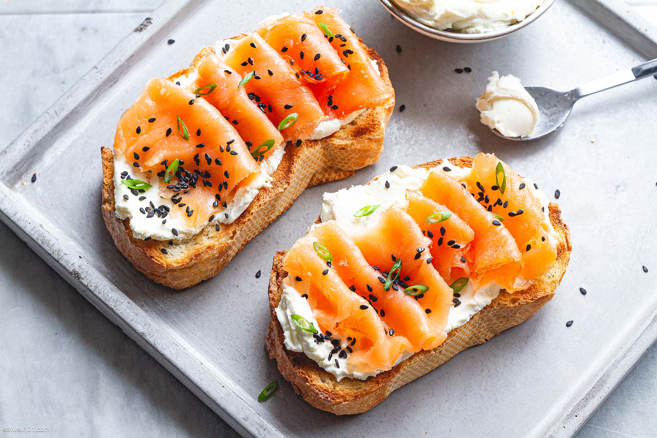 Whipped Cream Cheese Toasts with Smoked Salmon – Cream Cheese