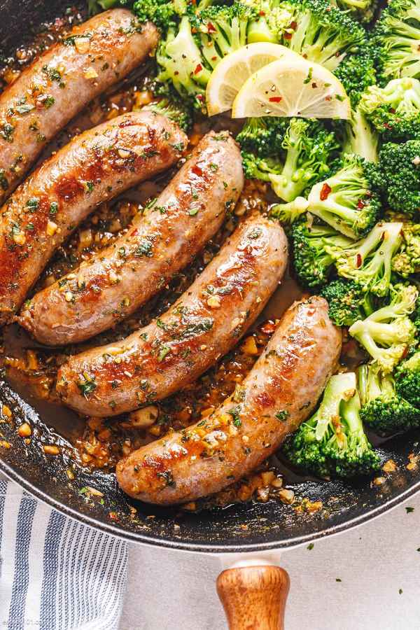 Garlic Butter Sausages and Broccoli Skillet
