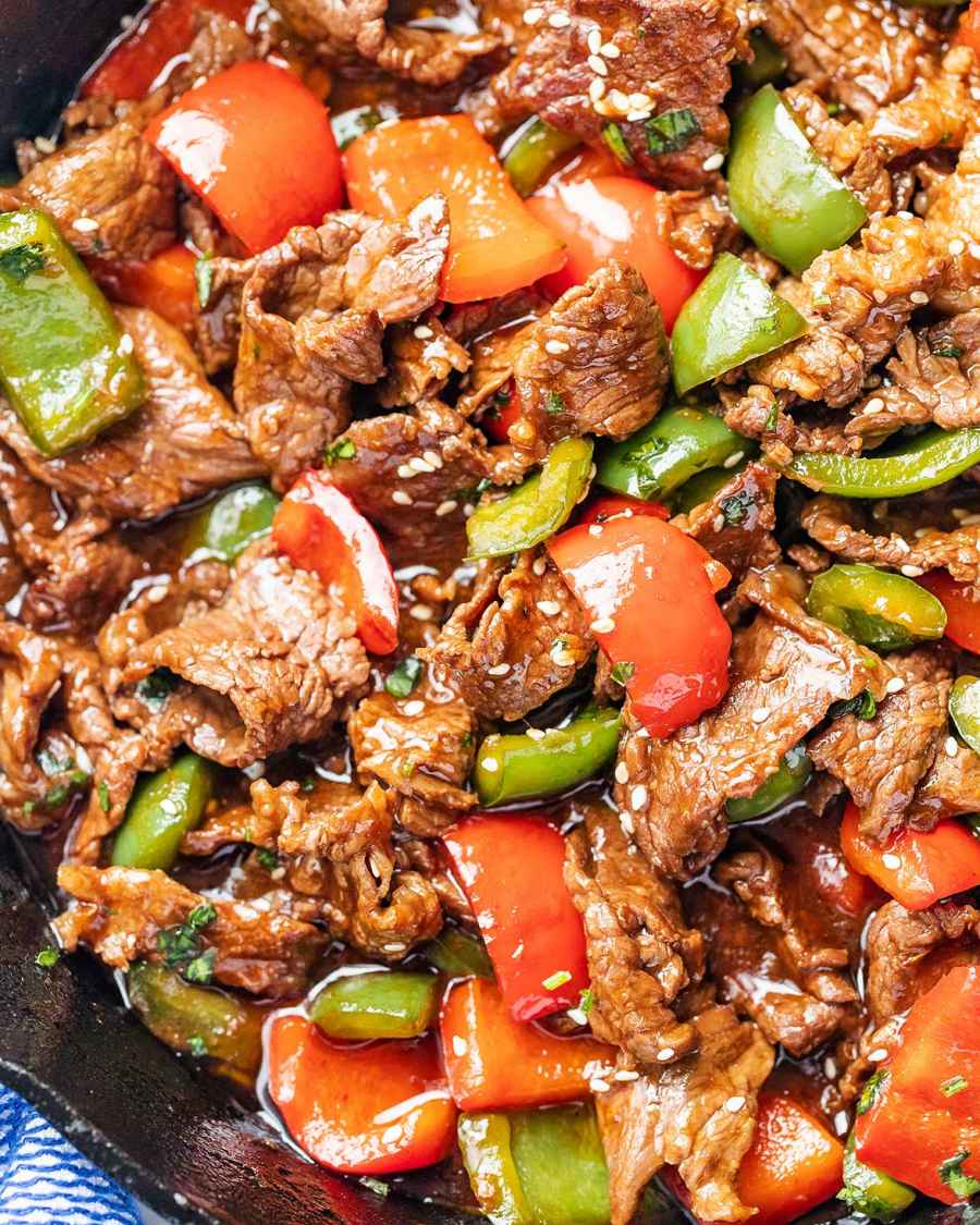 15-Minute Pepper Steak Stir-Fry - #recipe by #eatwell101 - https://www.eatwell101.com/pepper-steak-stir-fry-recipe