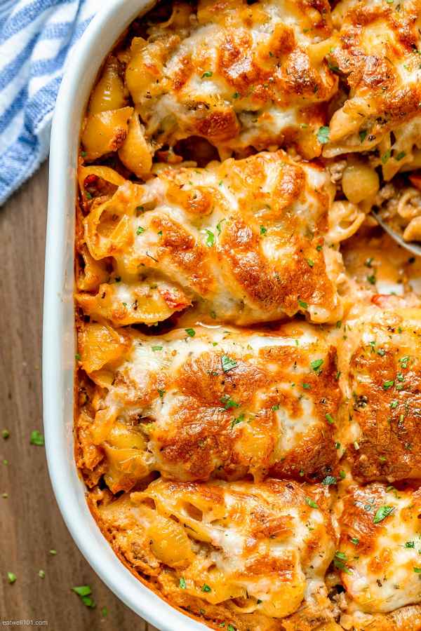 Cheesy Baked Pasta with Creamy Meat Sauce - #recipe by #eatwell101 - https://www.eatwell101.com/cheesy-baked-pasta-creamy-meat-sauce-recipe