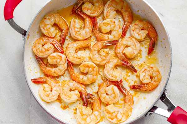Creamy Garlic Shrimp with Sundried Tomatoes